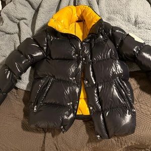 Moncler Genius 1952 AW19 Black Dervaux Down
Puffer Jacket